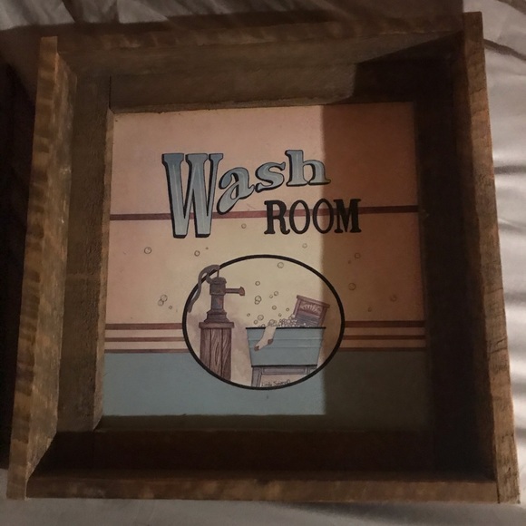 Set of 3 beautiful rustic laundry room pictures - Picture 3 of 3